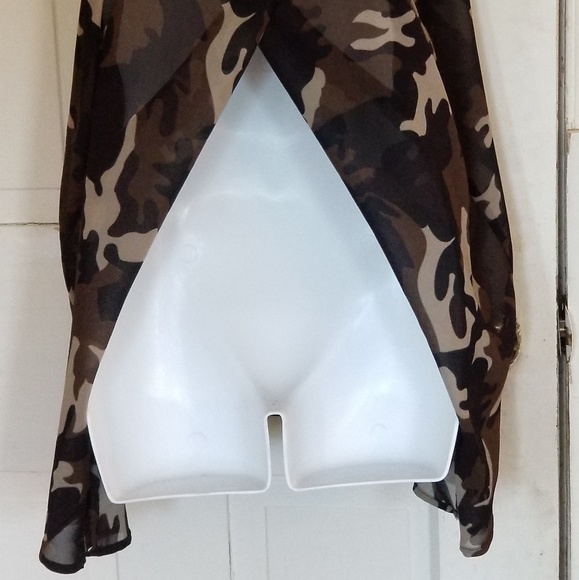 Sleeveless top - Picture 4 of 5